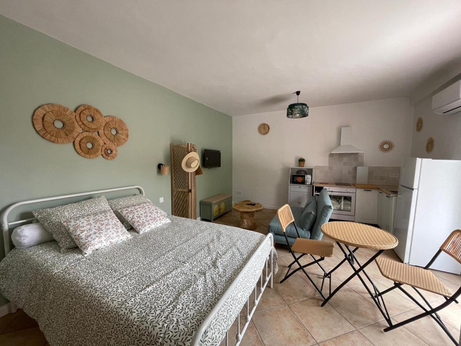 Aparthotel La Casa Bella Gignac-la-Nerthe Exteriér fotografie